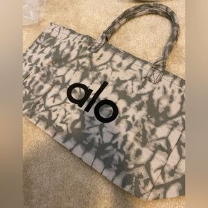Alo yoga tote bag